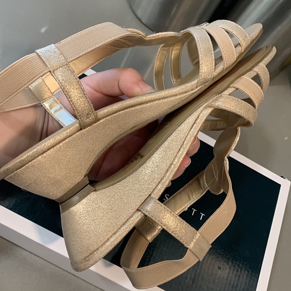 Karen Scott Casha Jewel Light Gold T Strap Wedge Heel Sandals - Picture 6 of 16